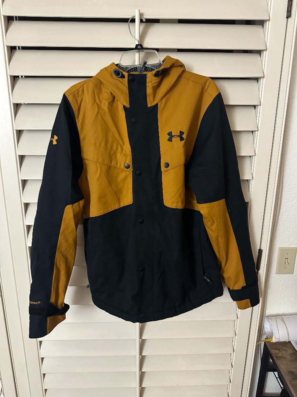 Under Armour Men’s UA Storm ColdGear Infrared Bevel Jacket: Snow Board Men's Med
